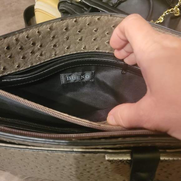 Bueno Ostrich bag - Picture 5 of 9